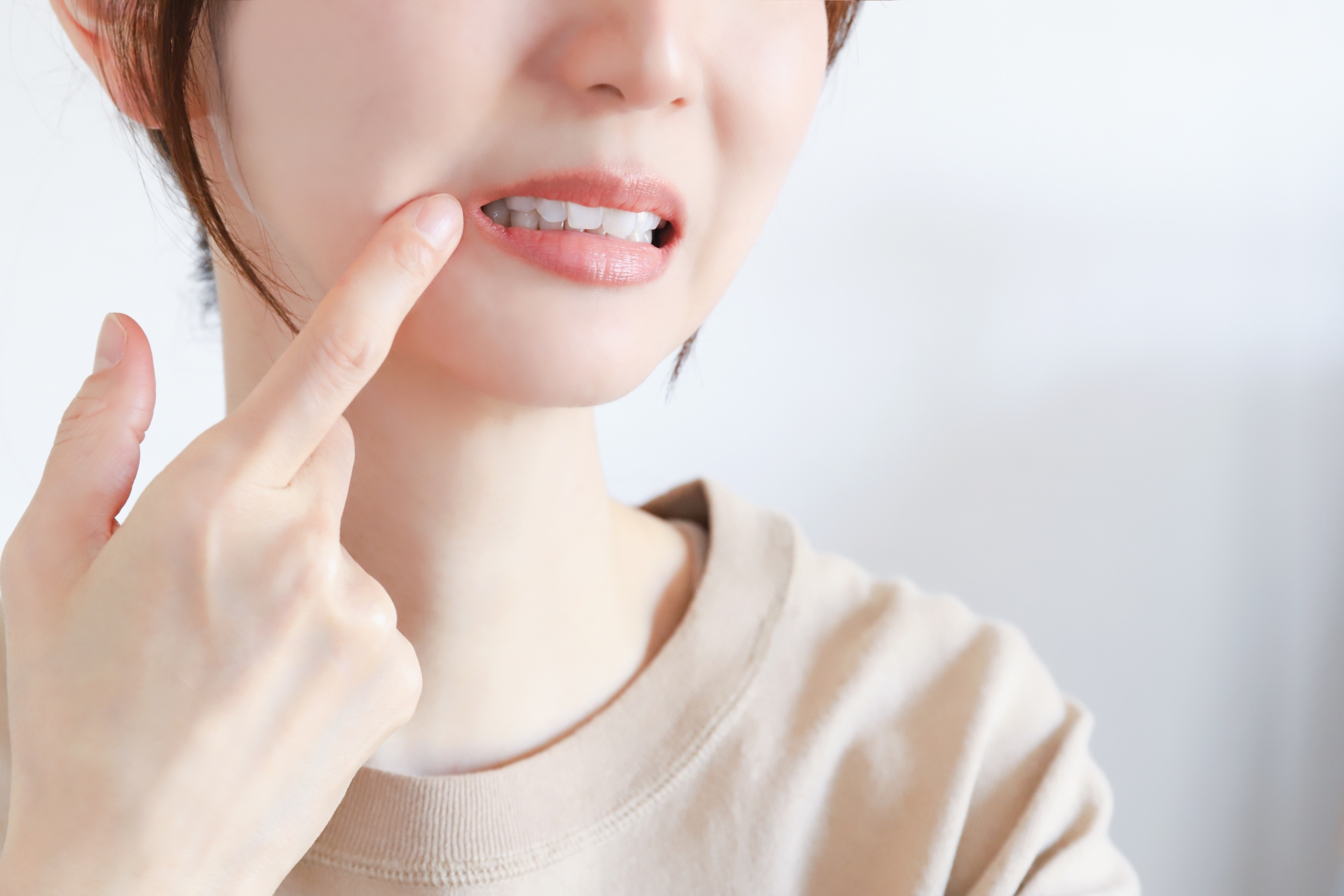 根管治療後に歯ぐきがぶよぶよ！腫れる原因と対処法を解説